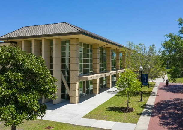 Virtual Tour Dining Hall 01